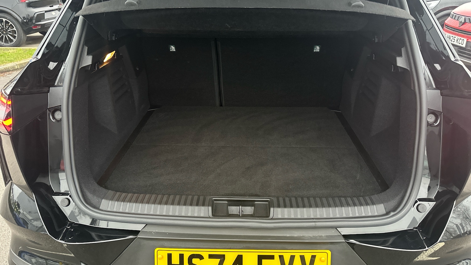 Used Renault Other 2025 for sale - 77555792: Photo 4