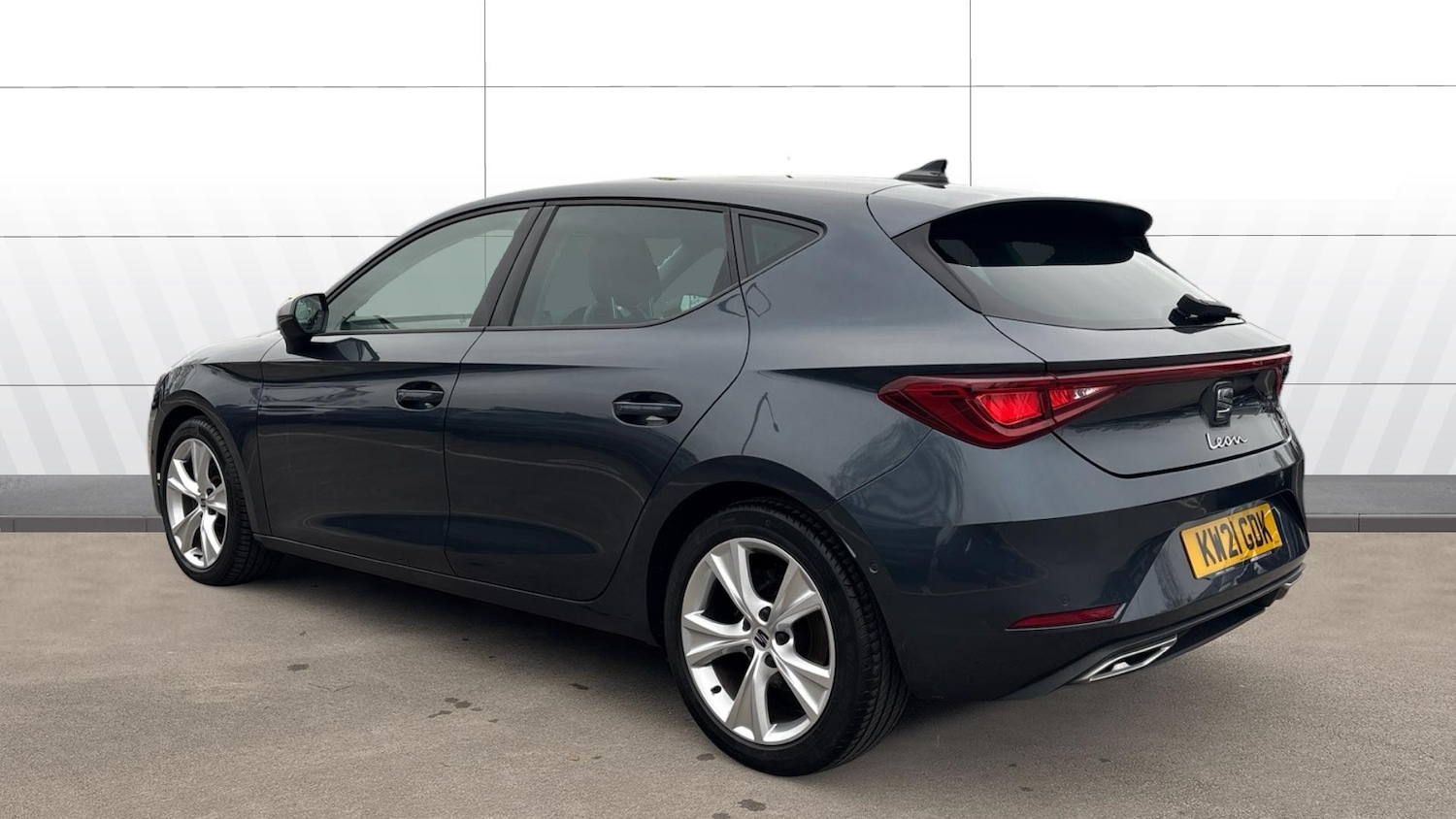 Used SEAT Leon 2021 for sale - 77323450: Photo 2