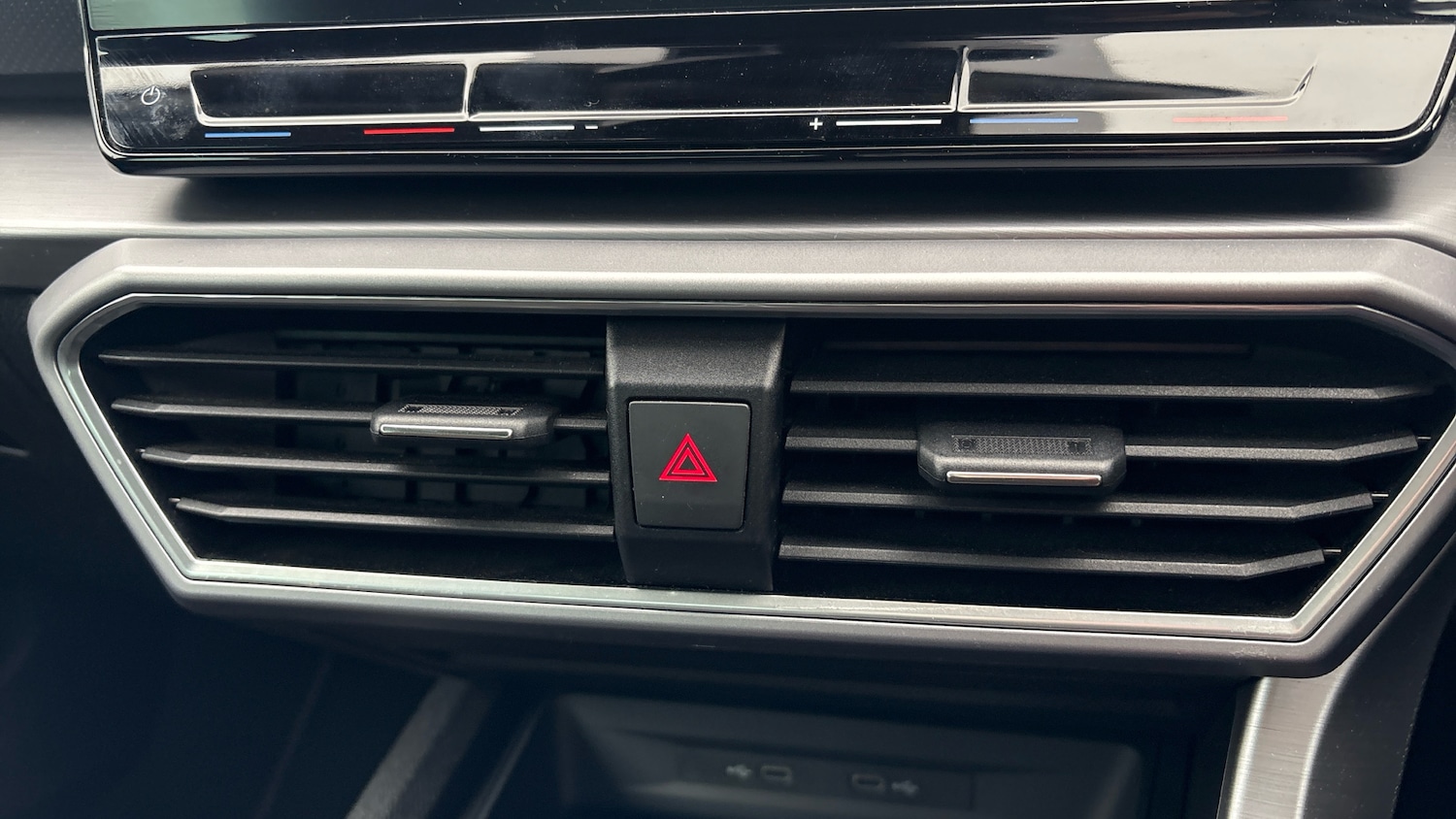 Used SEAT Leon 2021 for sale - 77323450: Photo 29