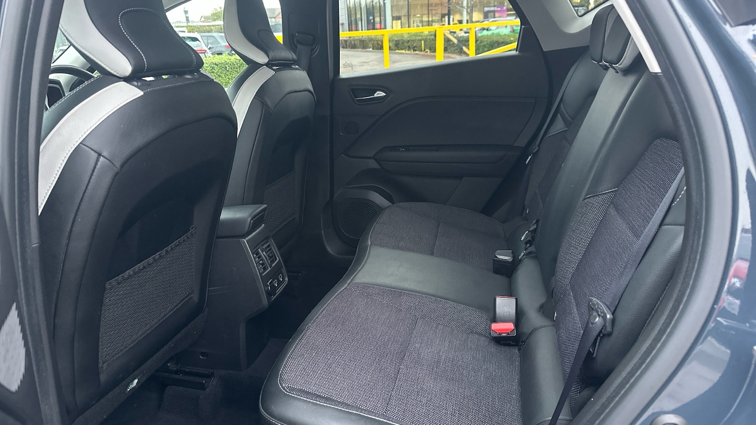 Used Renault Captur 2024 for sale - 76638521: Photo 16