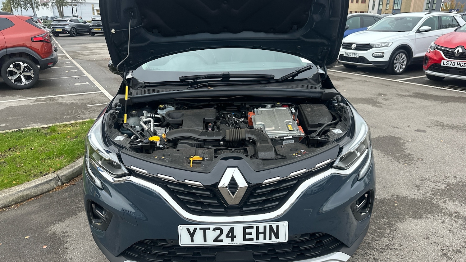 Used Renault Captur 2024 for sale - 76638521: Photo 8