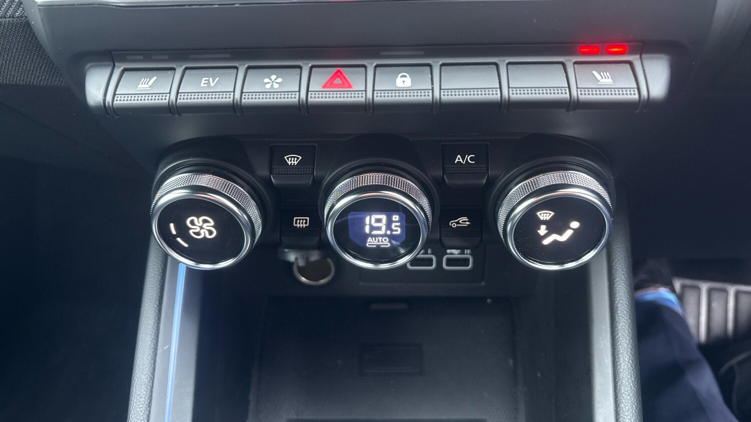 Used Renault Clio 2024 for sale - 77501662: Photo 25