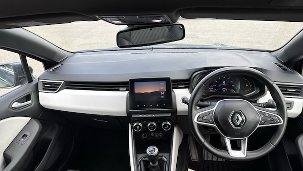 Used Renault Clio 2022 for sale - 76159858: Photo 10