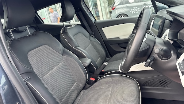 Used Renault Clio 2022 for sale - 76159858: Photo 41