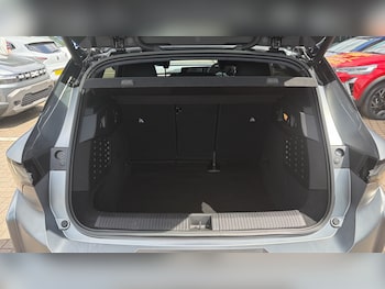 Used Renault Scenic E-Tech 2024 for sale - 79488904: Photo