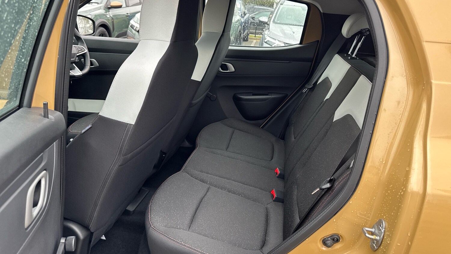 Used Dacia Spring 2025 for sale - 76322410: Photo 16