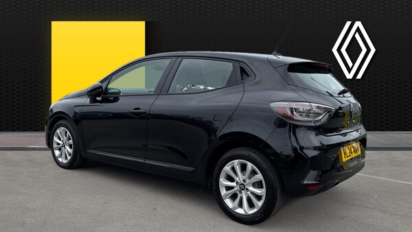 Used Renault Clio 2024 for sale - 76194701: Photo 2