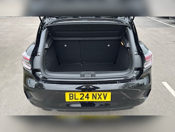Used Renault Clio 2024 for sale - 76194701: Photo