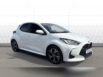 Used Toyota Yaris 2024 for sale - 78164624: Photo