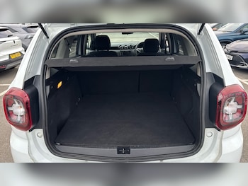 Used Dacia Duster 2021 for sale - 77114119: Photo