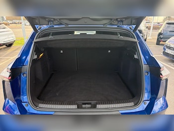 Used Renault Other 2024 for sale - 77763334: Photo