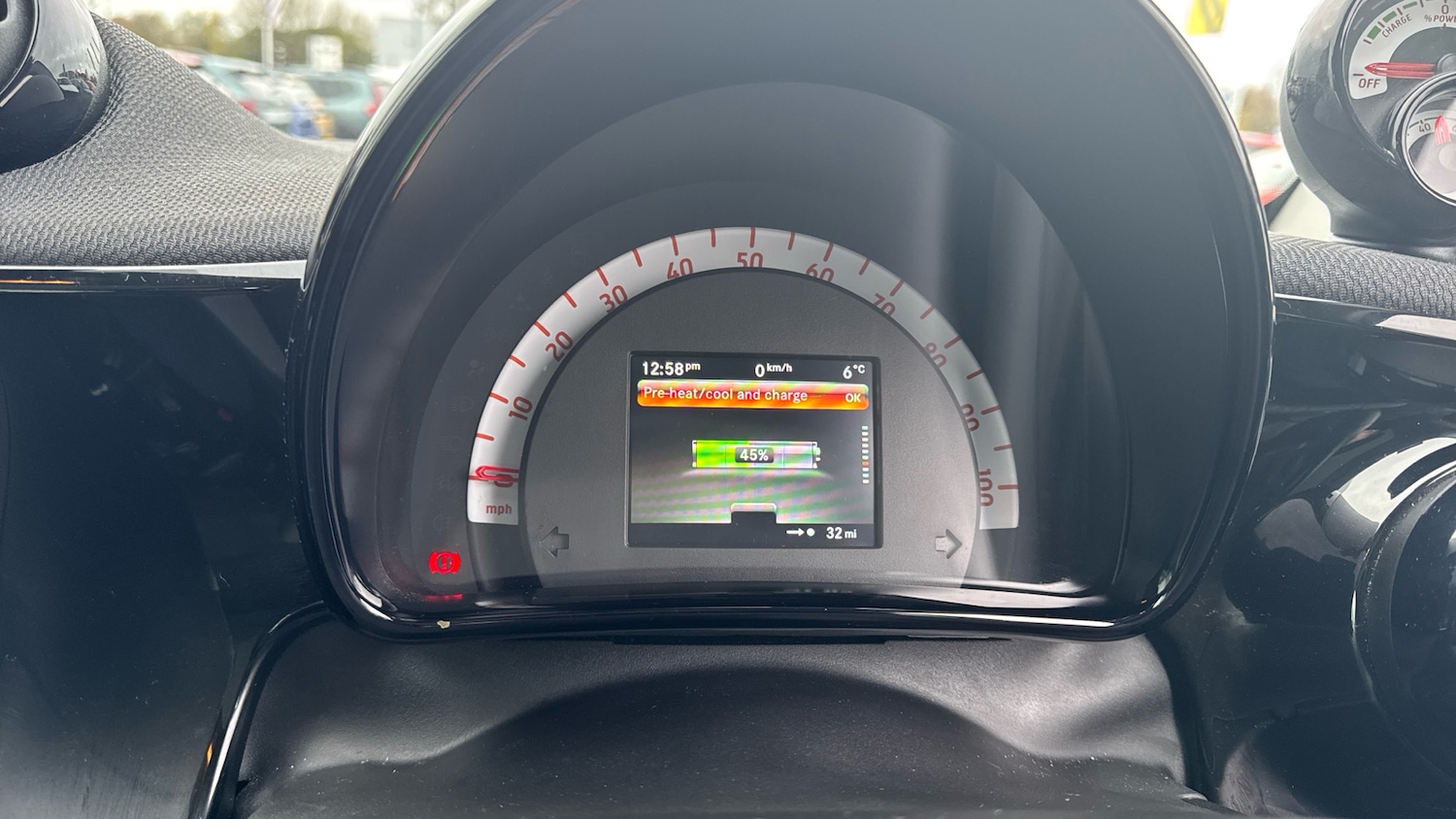 Used smart fortwo 2021 for sale - 76895201: Photo 18