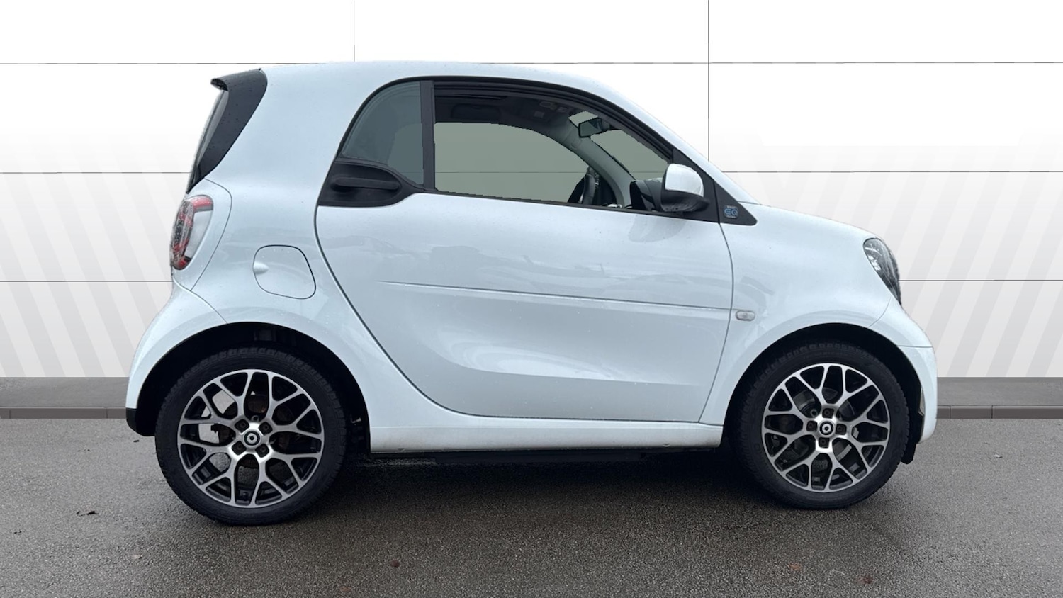 Used smart fortwo 2021 for sale - 76895201: Photo 5