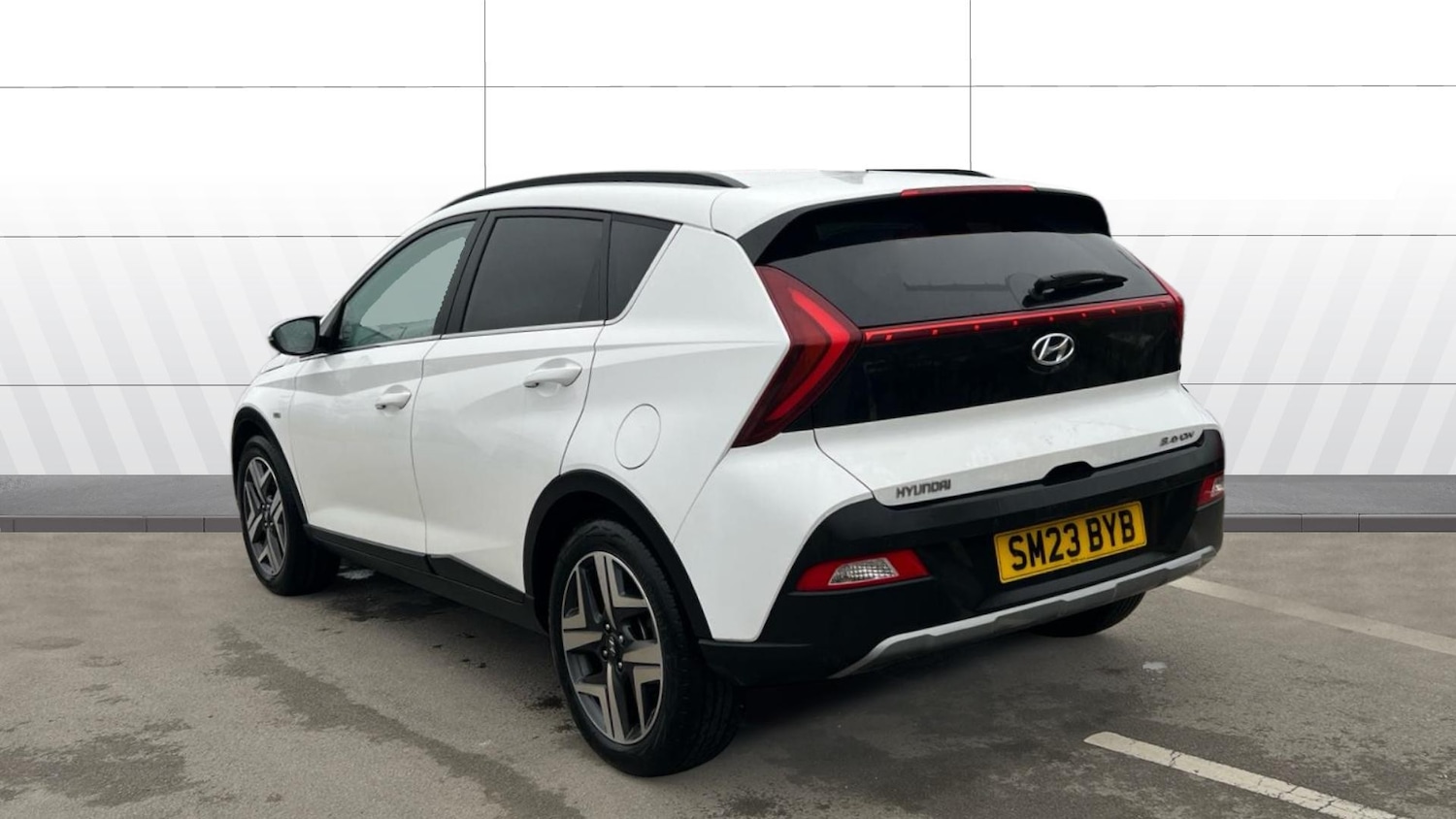 Used Hyundai BAYON 2023 for sale - 77501661: Photo 2