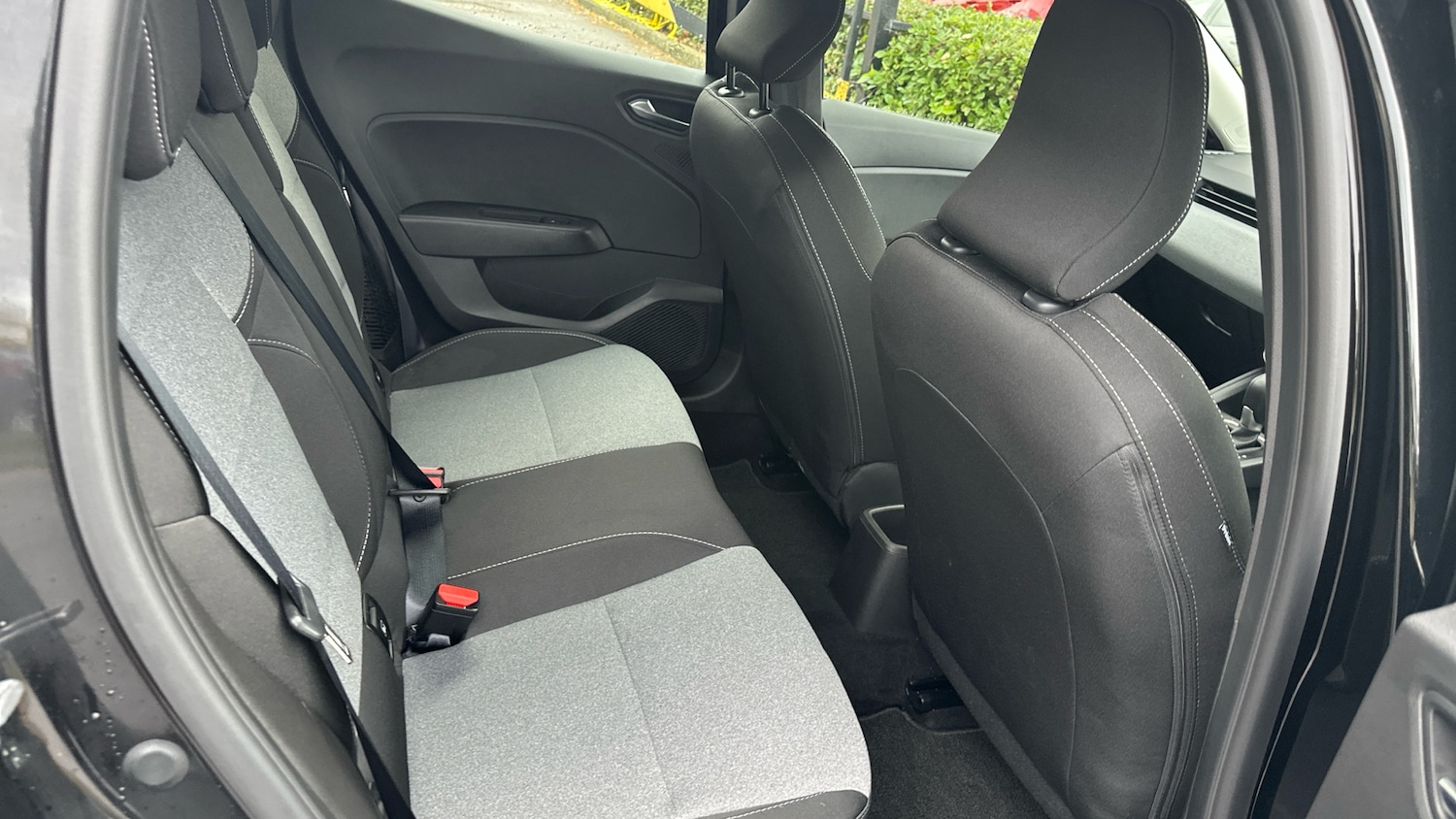 Used Renault Clio 2025 for sale - 76692650: Photo 16