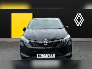 Used Renault Clio 2025 for sale - 76692650: Photo