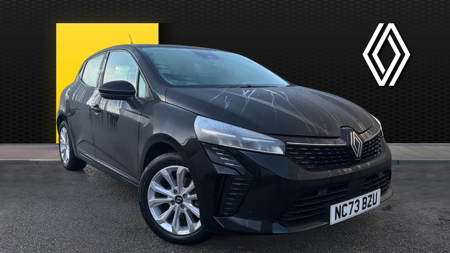 Used Renault Clio 2024 for sale - 76835333: Photo 1