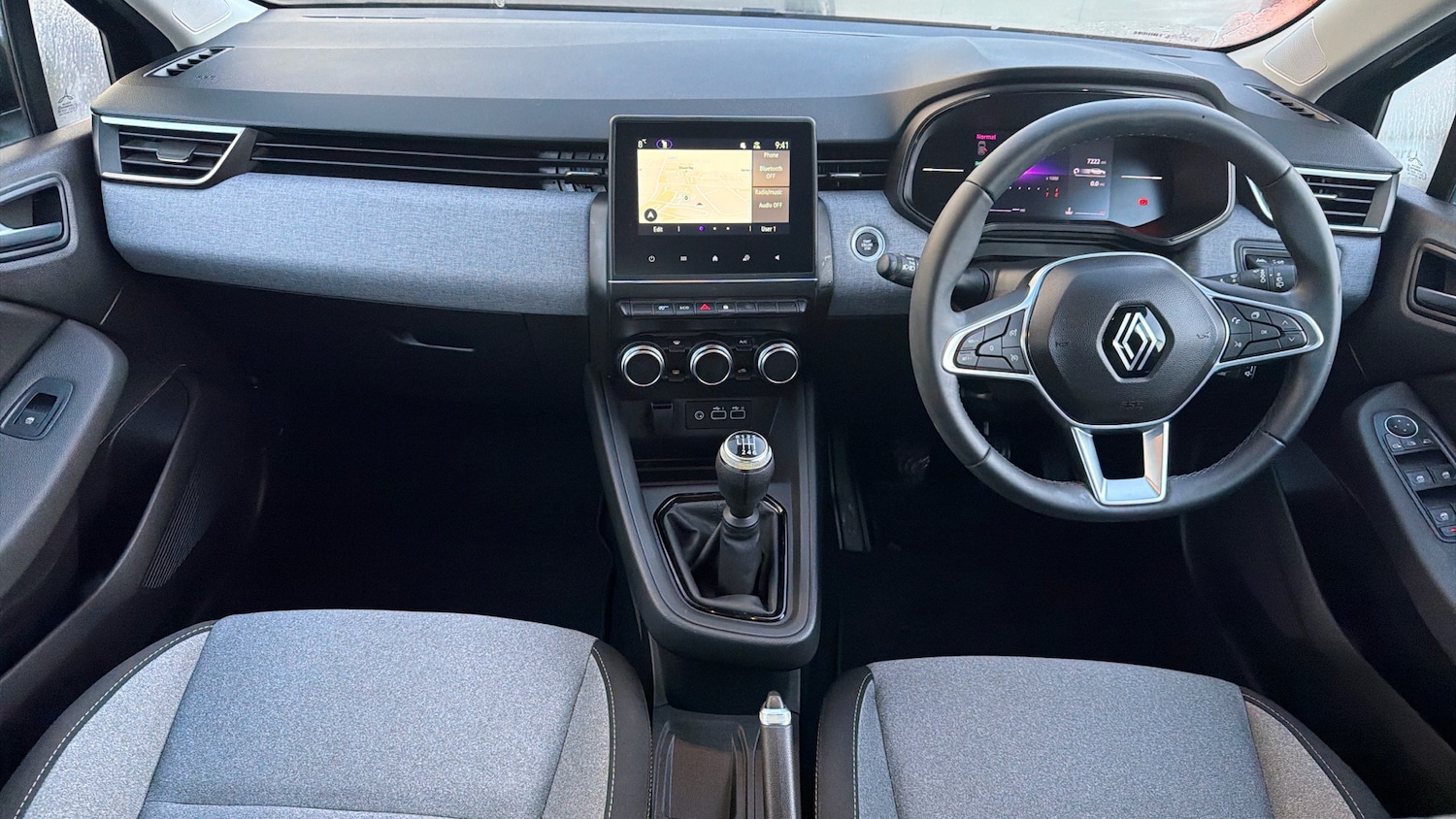 Used Renault Clio 2024 for sale - 76835333: Photo 10