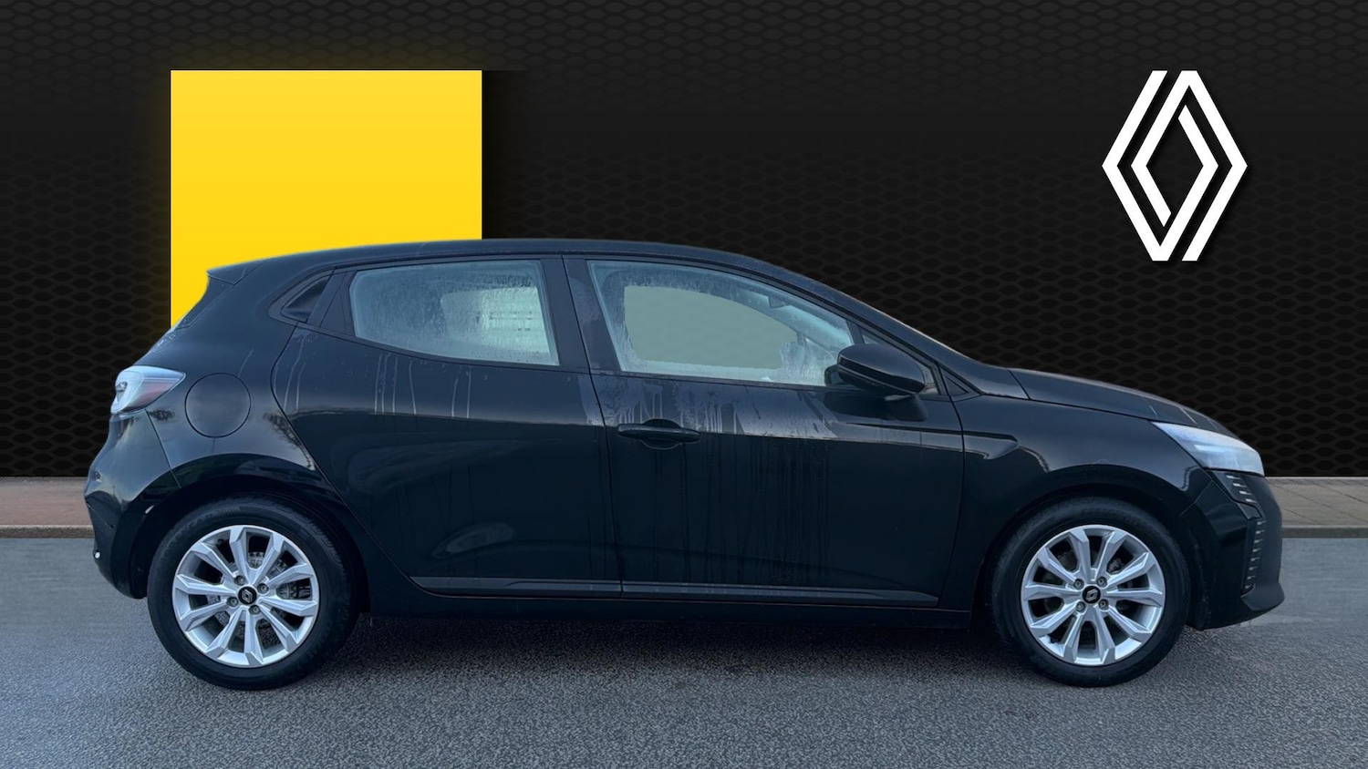 Used Renault Clio 2024 for sale - 76835333: Photo 5
