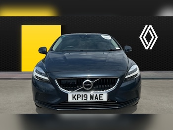 Used Volvo V40 2019 for sale - 75250240: Photo
