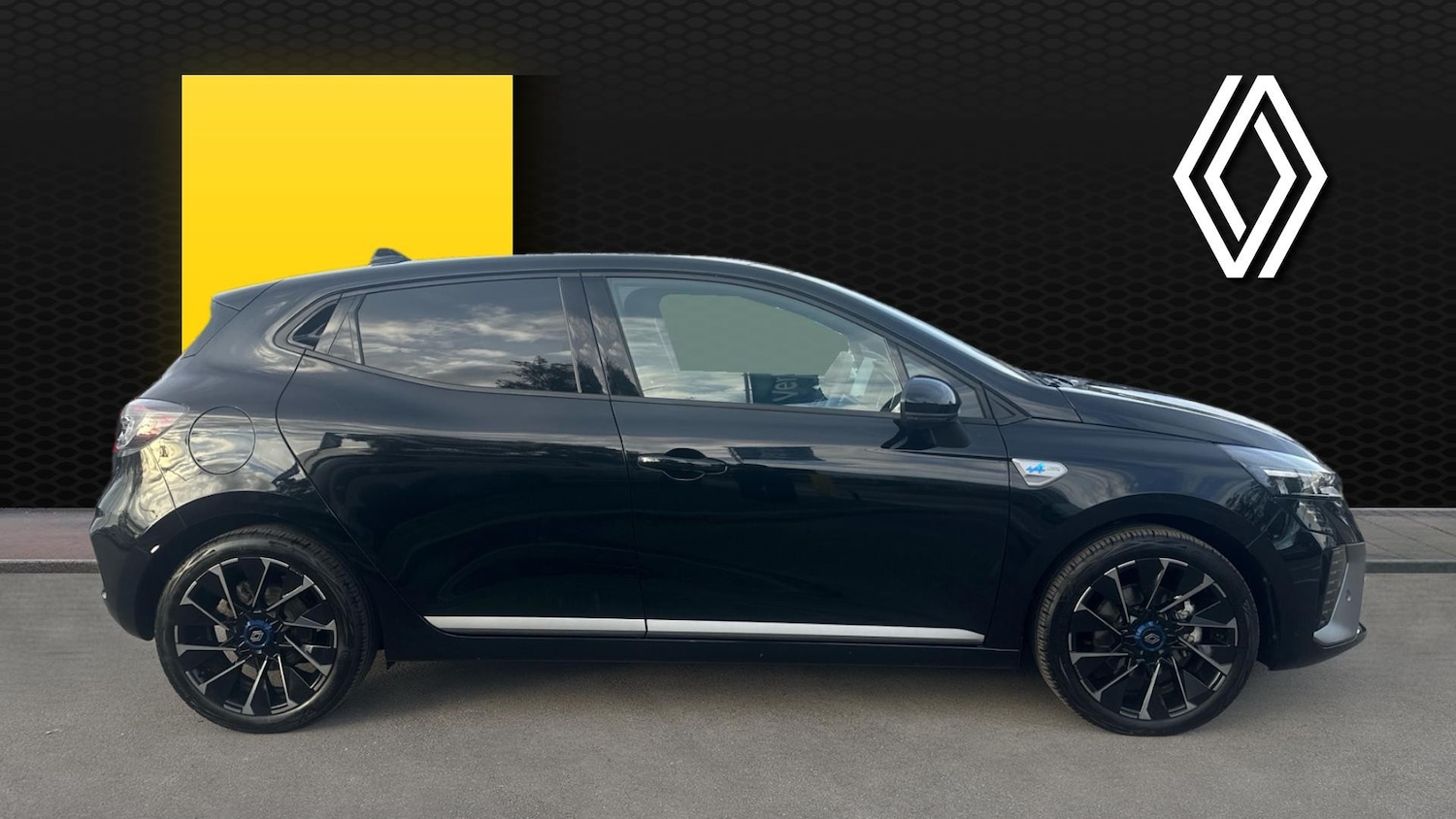 Used Renault Clio 2024 for sale - 76346792: Photo 5