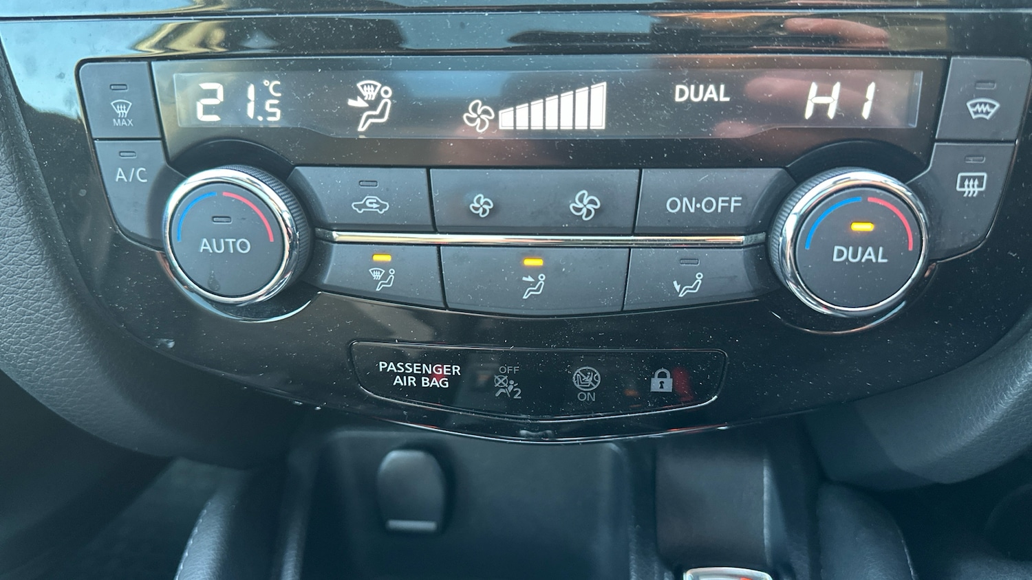 Used Nissan Qashqai 2016 for sale - 77366074: Photo 30