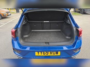 Used Volkswagen T-Roc 2020 for sale - 78092575: Photo