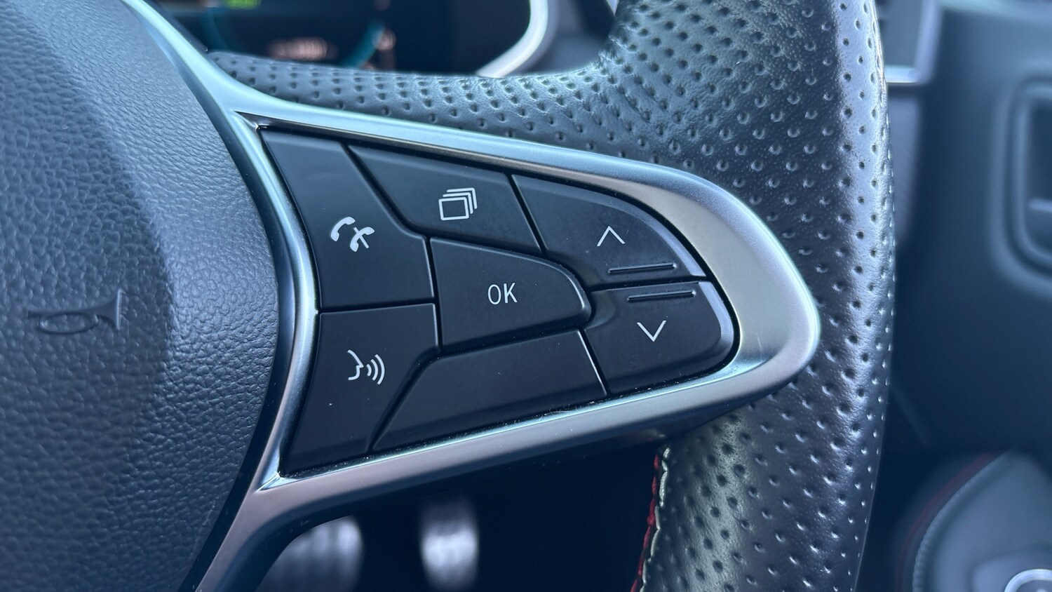 Used Renault Clio 2022 for sale - 76895228: Photo 22