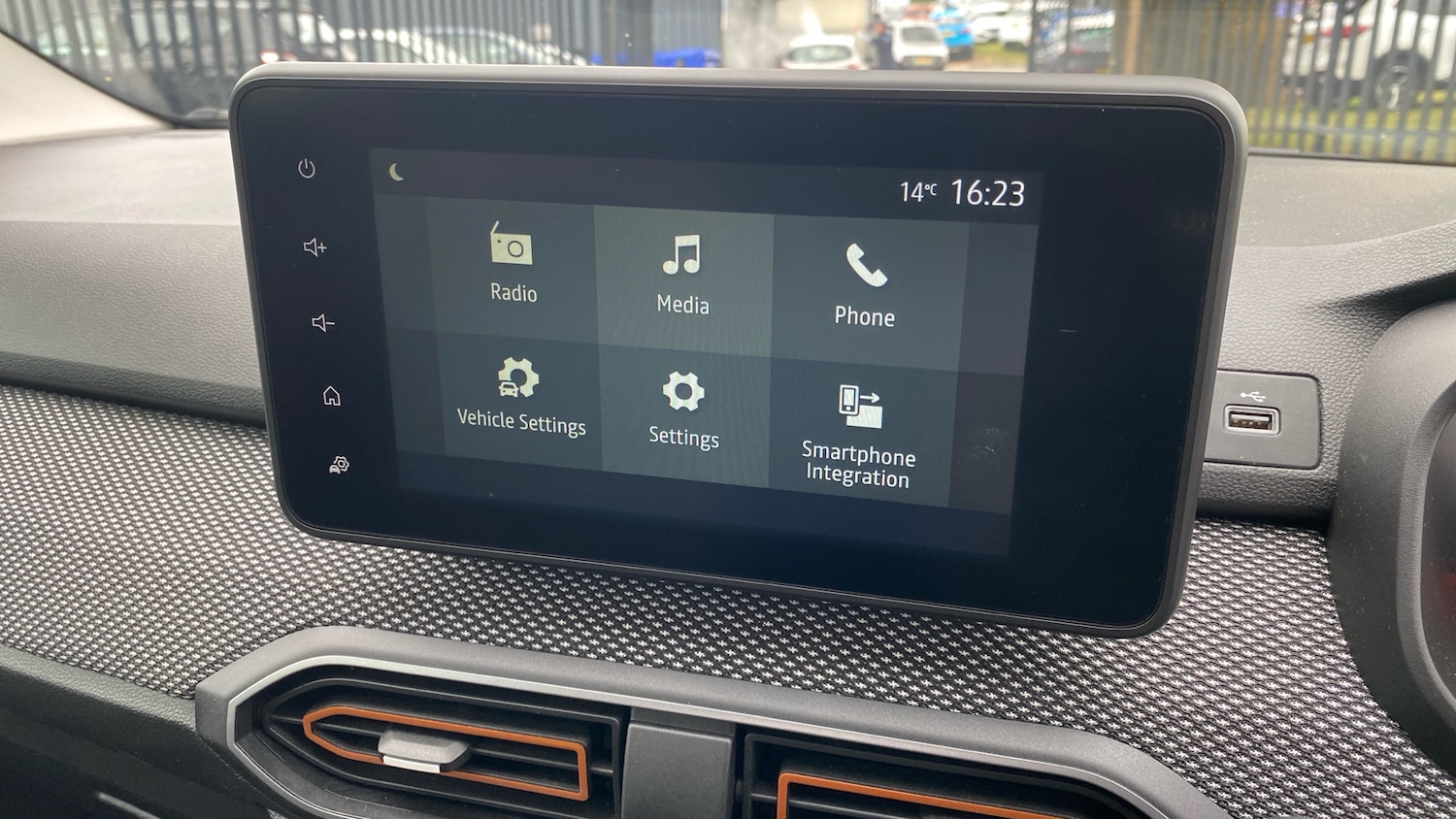 Used Dacia Sandero Stepway 2023 for sale - 76777898: Photo 12