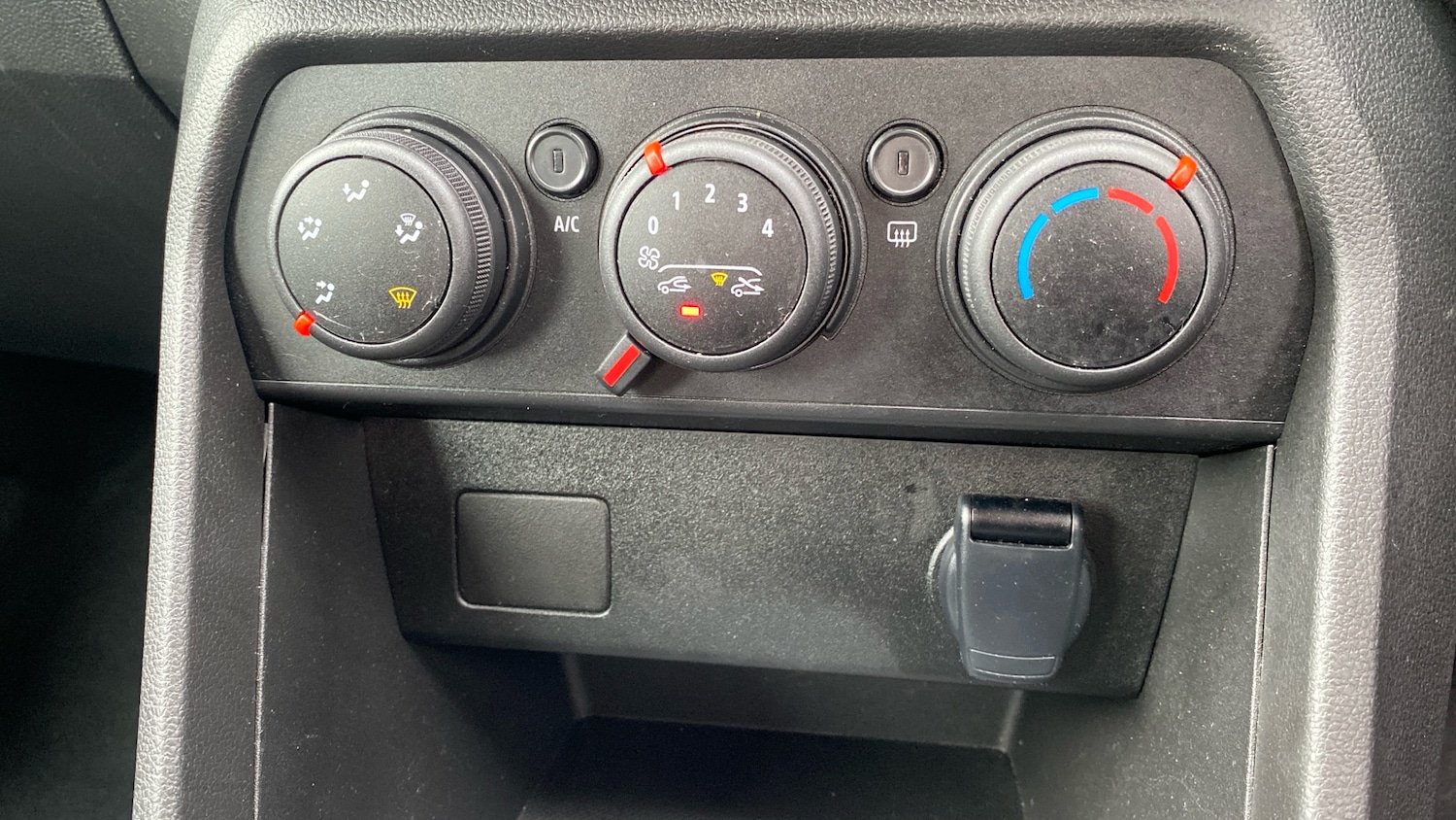 Used Dacia Sandero Stepway 2023 for sale - 76777898: Photo 27