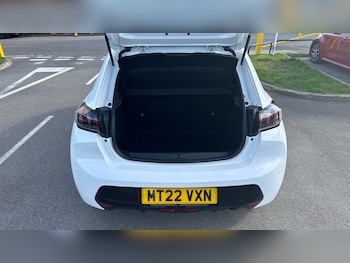 Used Peugeot 208 2022 for sale - 76207657: Photo 4