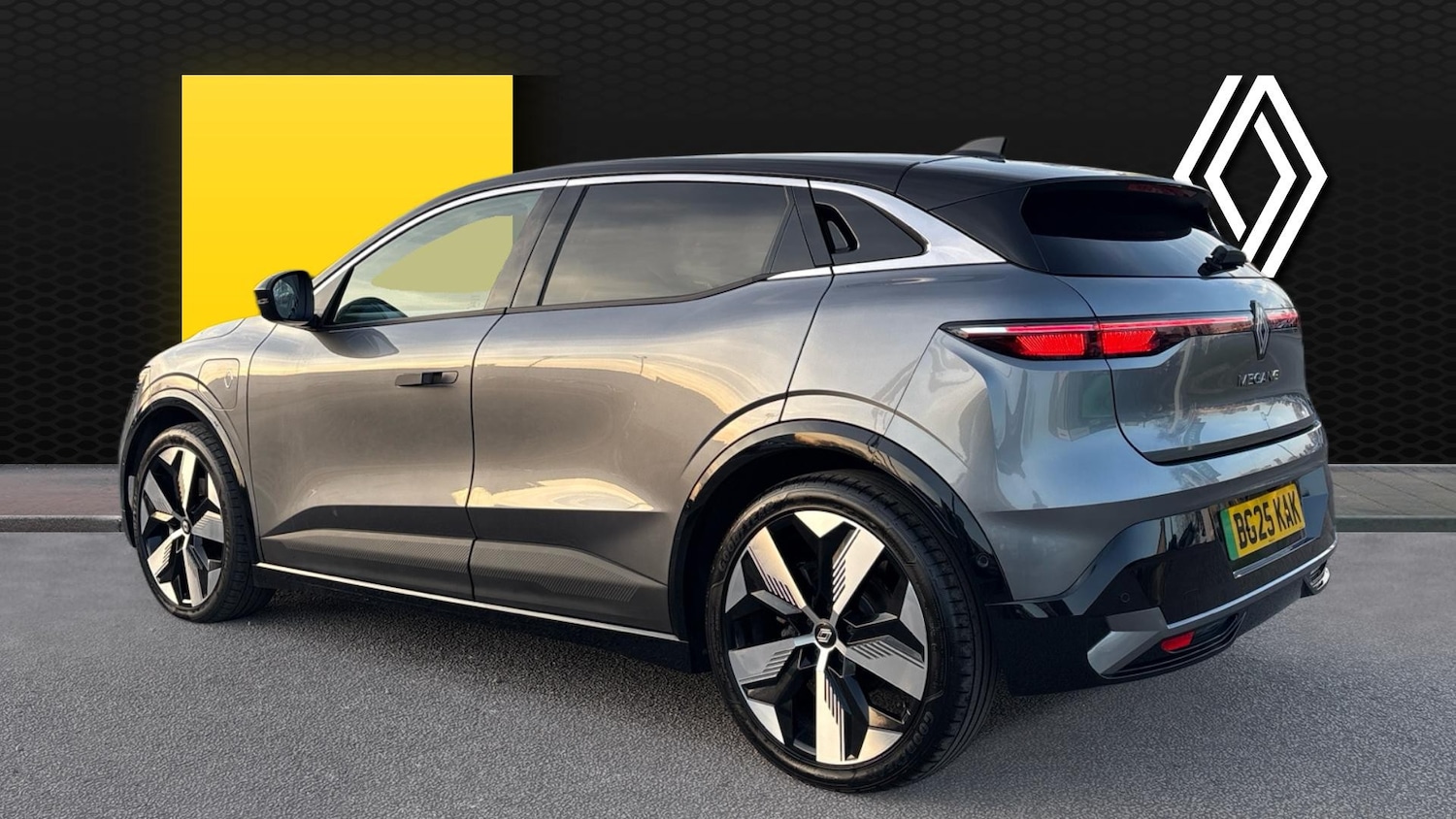 Used Renault Megane E Tech 2025 for sale - 78081589: Photo 2