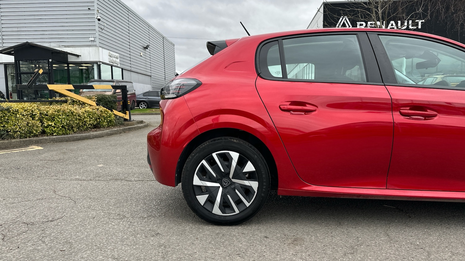 Used Peugeot 208 2024 for sale - 77864536: Photo 7