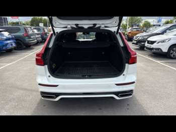 Used Volvo V60 2021 for sale - 74628866: Photo