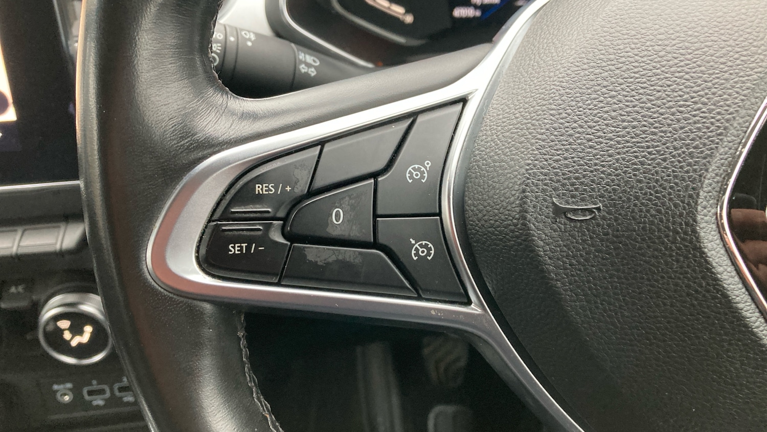 Used Renault Captur 2020 for sale - 78028482: Photo 25