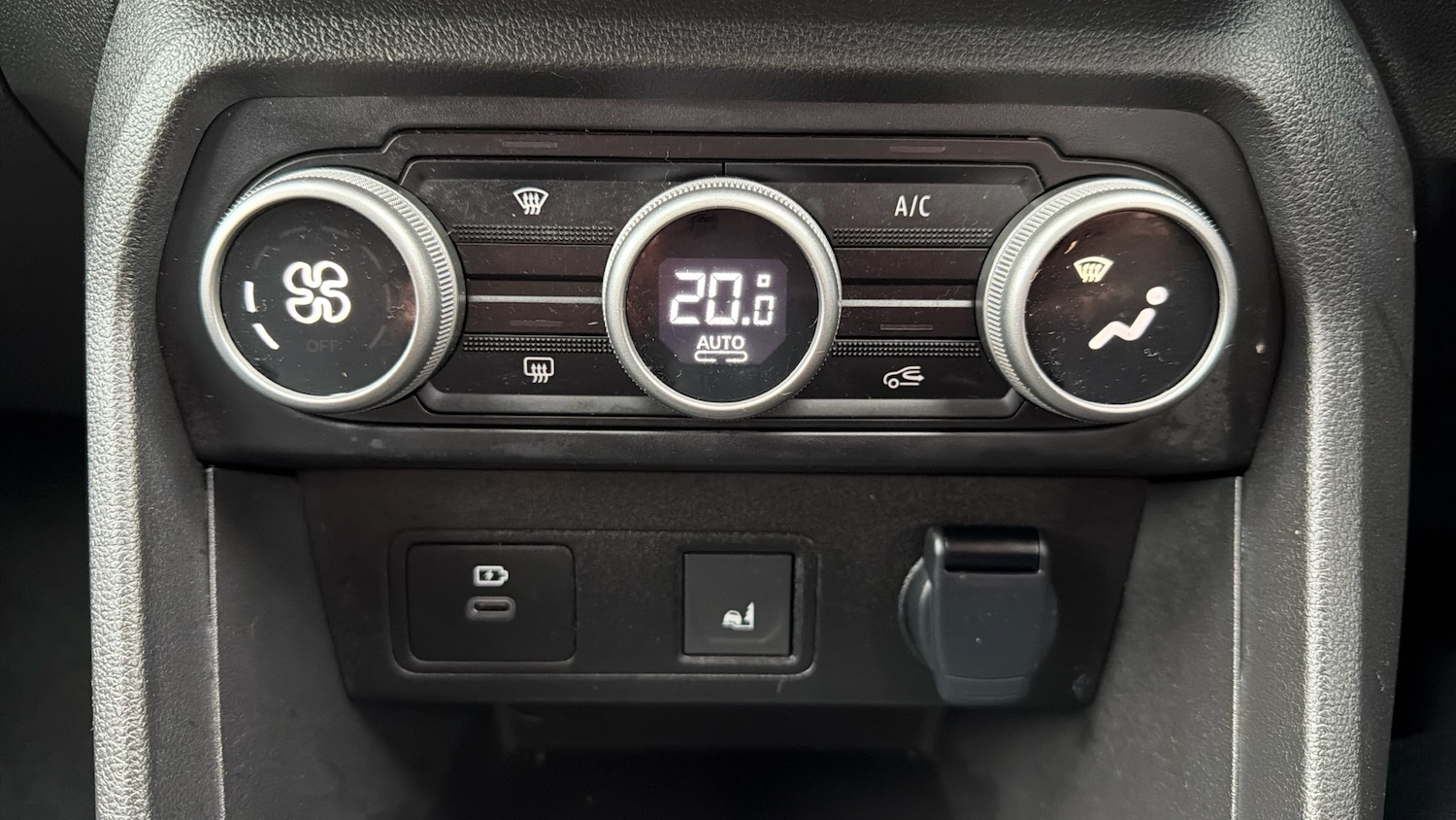 Used Dacia Sandero Stepway 2024 for sale - 77777454: Photo 26