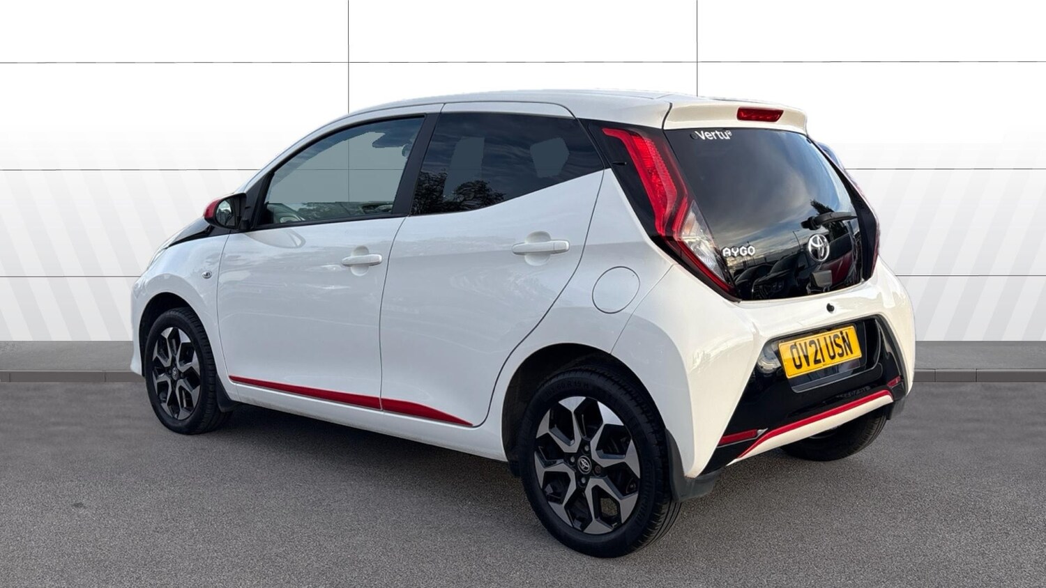 Used Toyota AYGO 2021 for sale - 76355448: Photo 2