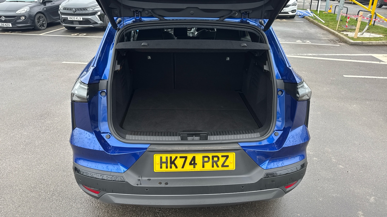 Used Renault Other 2024 for sale - 77489900: Photo 4