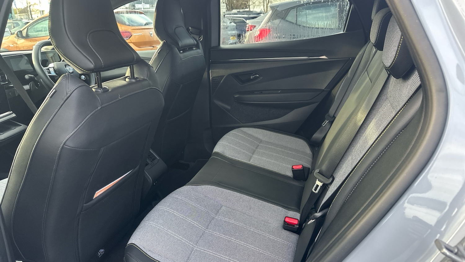 Used Renault Megane E Tech 2024 for sale - 76707141: Photo 16