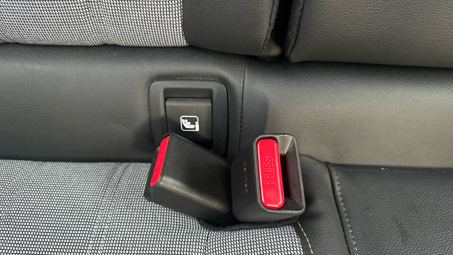 Used Renault Megane E Tech 2024 for sale - 76707141: Photo 17