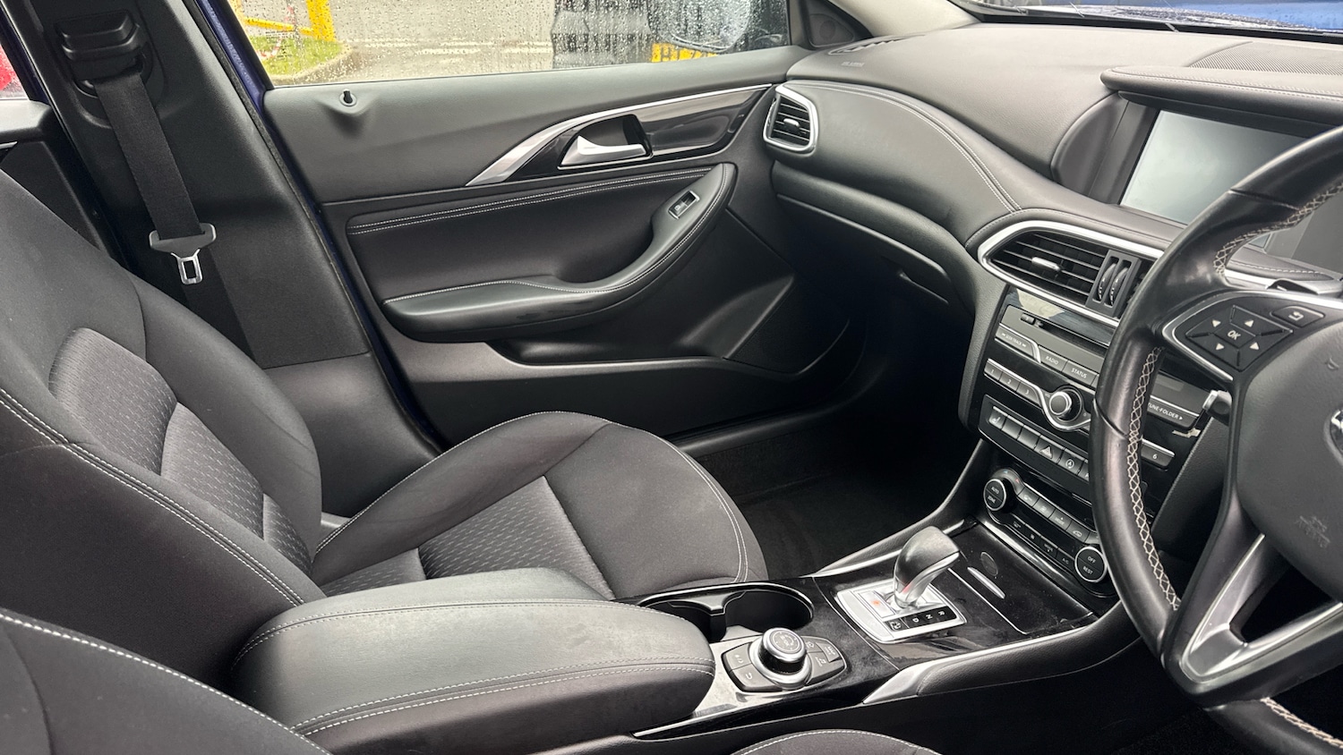 Used Infiniti QX30 2018 for sale - 77556705: Photo 14