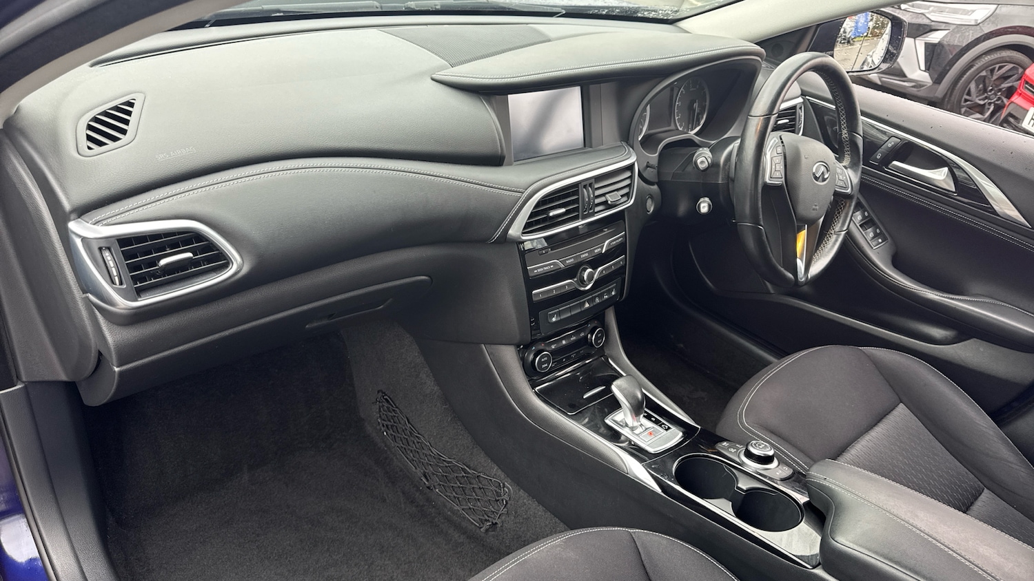 Used Infiniti QX30 2018 for sale - 77556705: Photo 9