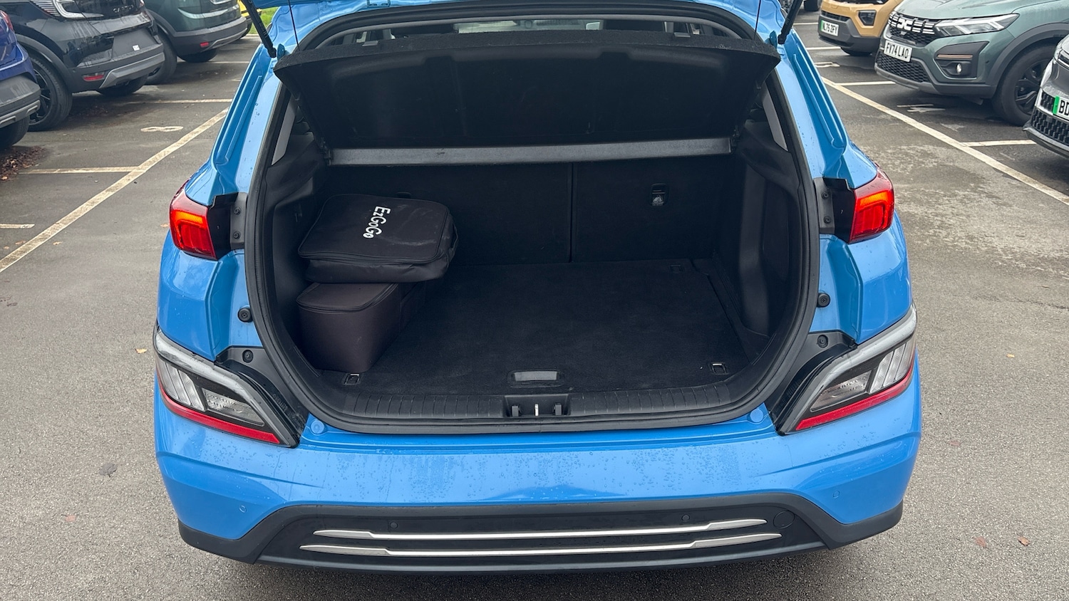 Used Hyundai KONA 2021 for sale - 76971842: Photo 4