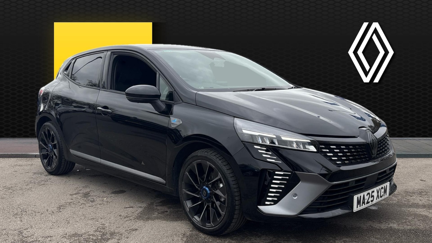 Used Renault Clio 2025 for sale - 76895199: Photo 1