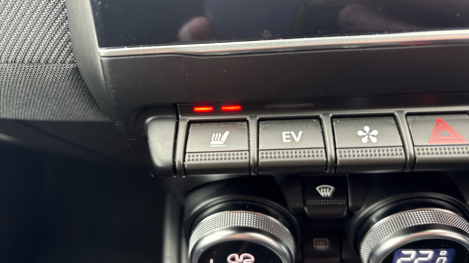 Used Renault Clio 2025 for sale - 76895199: Photo 24