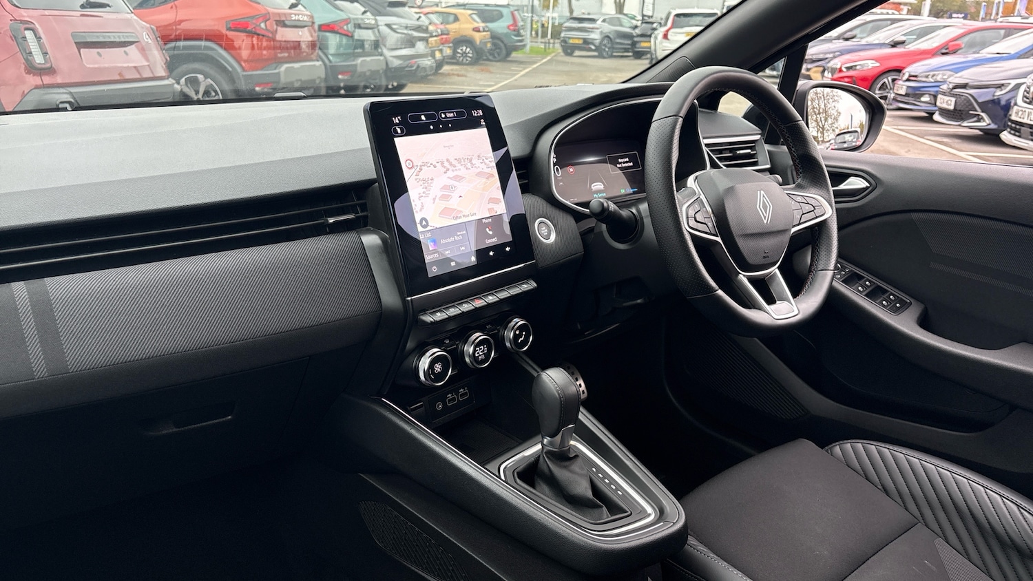 Used Renault Clio 2025 for sale - 76895199: Photo 9