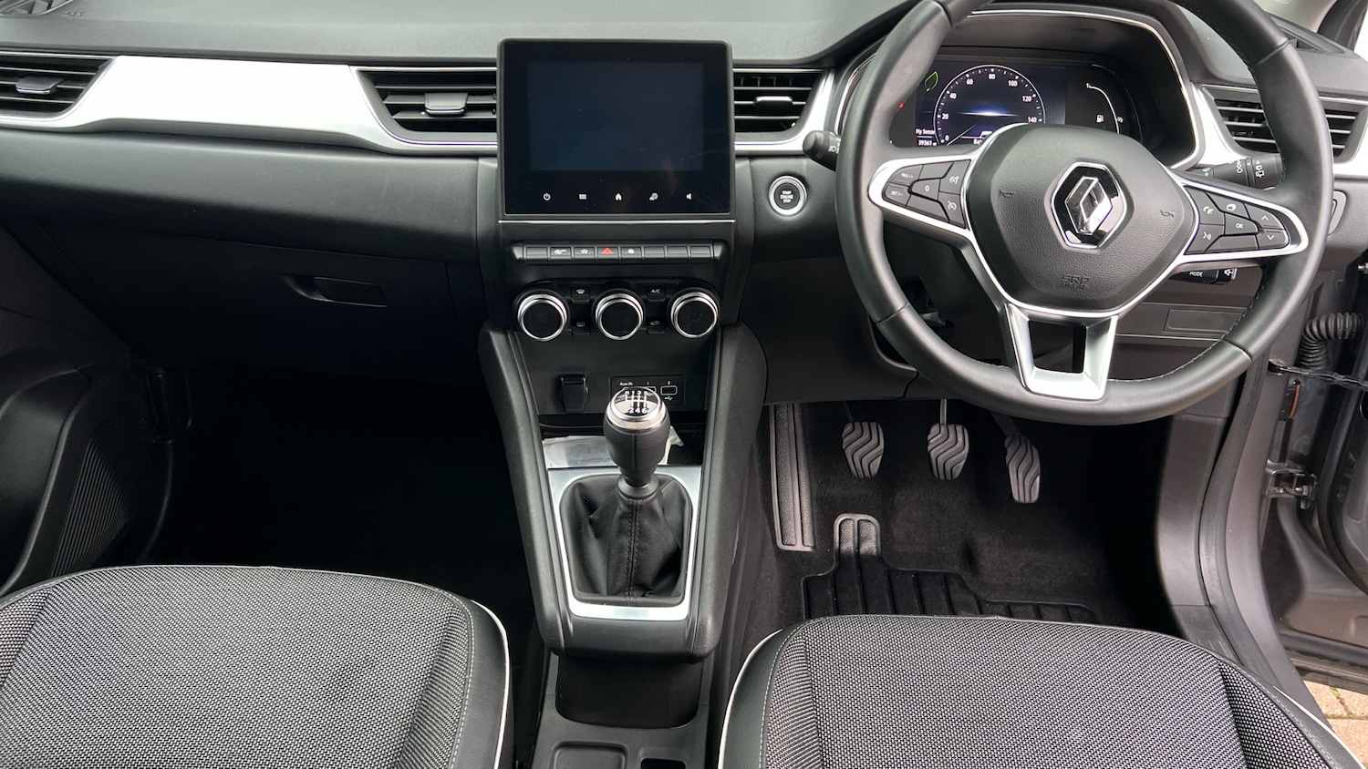 Used Renault Captur 2022 for sale - 76405170: Photo 10