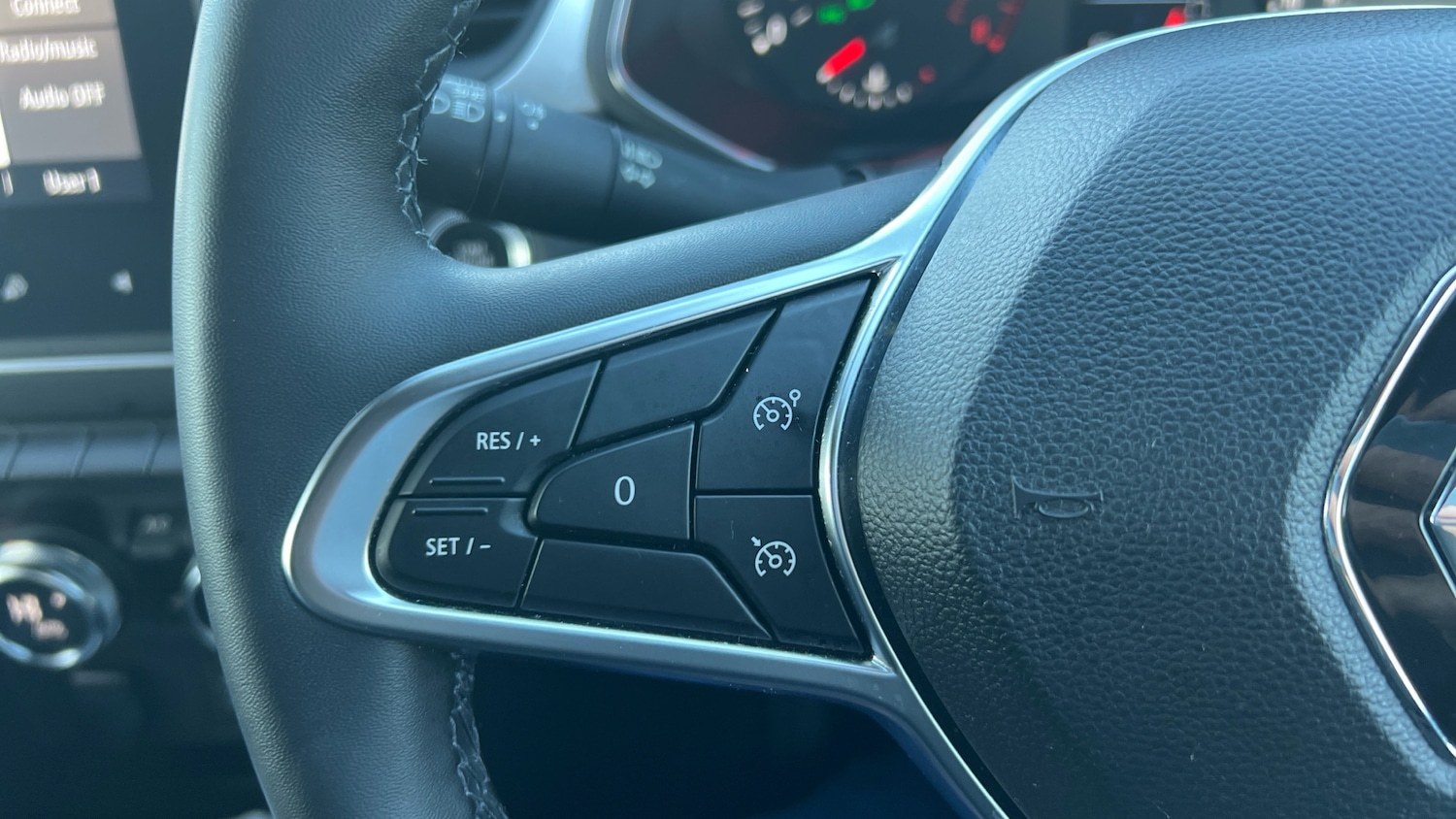 Used Renault Captur 2022 for sale - 77532617: Photo 9