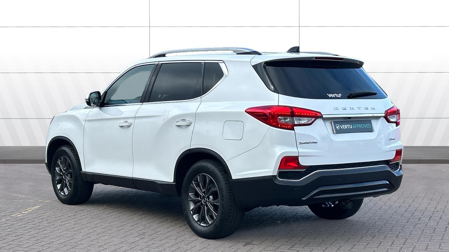 Used Ssangyong Rexton 2019 for sale - 77353458: Photo 2