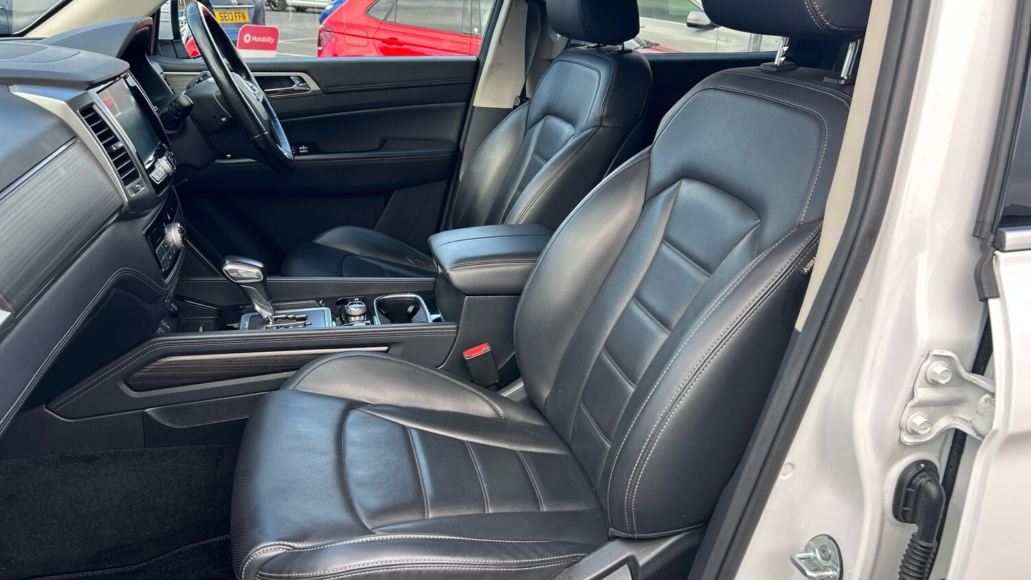 Used Ssangyong Rexton 2019 for sale - 77353458: Photo 42